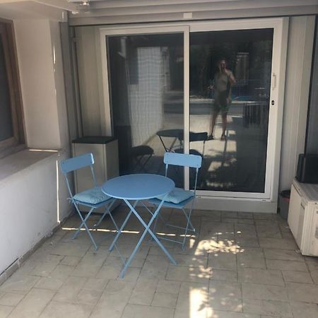 Cozy Studio In Town Center Limassol Luaran gambar