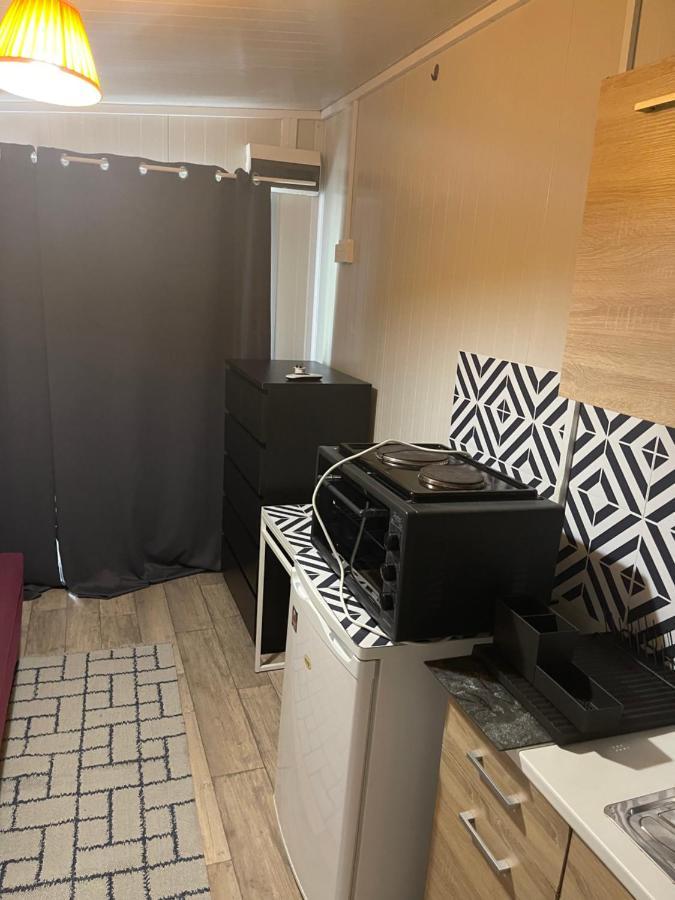 Cozy Studio In Town Center Limassol Luaran gambar